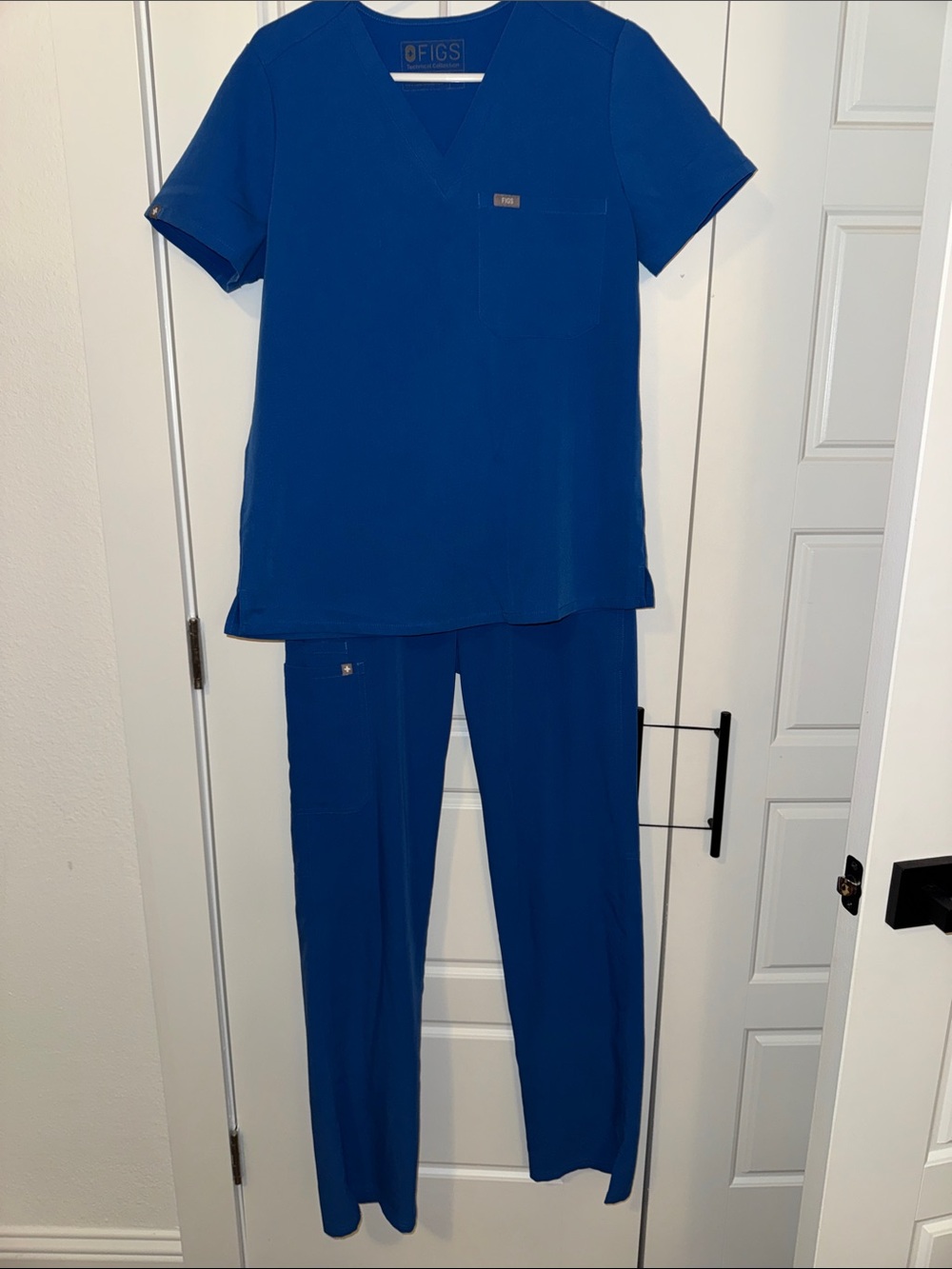 πΊSMALL FIGS SCRUBS SET - Royal blue